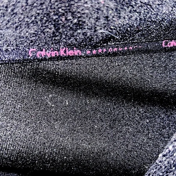 COPY - Gorgeous mint vintage Calvin Klein cropped ladies hoodie black velour / … - Picture 10 of 11